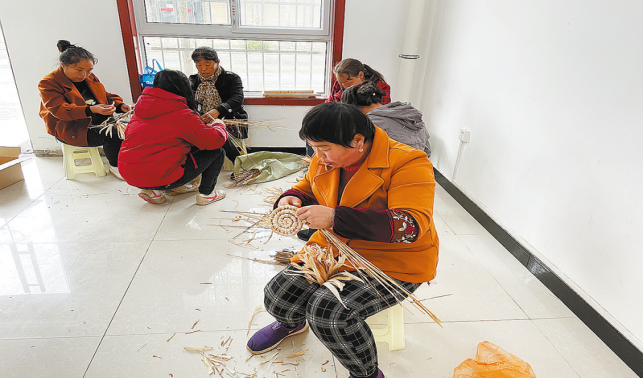 就業(yè)幫扶托起搬遷群眾幸福生活